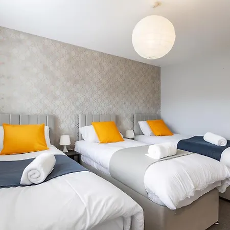 Large 5bdr Townhouse Sleeps 12 Near Free Parking *