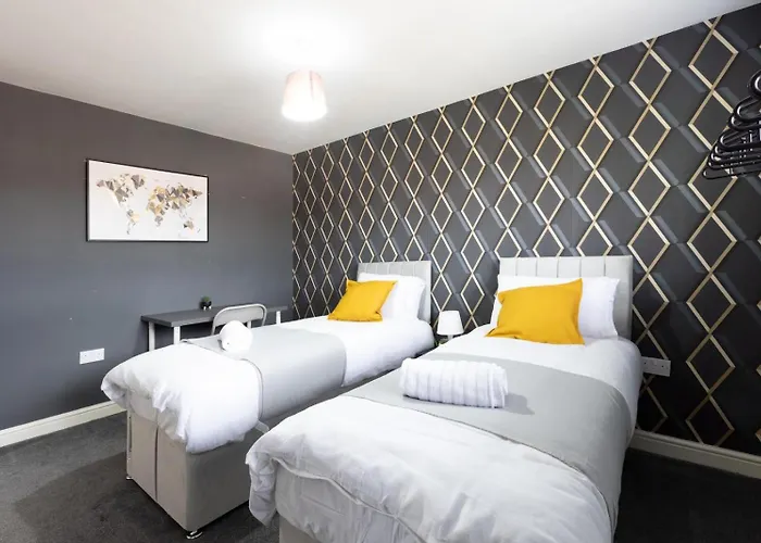 Apartment Large 5bdr Townhouse Sleeps 12 Near Free Parking Leeds (West Yorkshire)